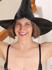 Witchy granny casts a spell to harden your cock