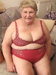 Granny play with big tits